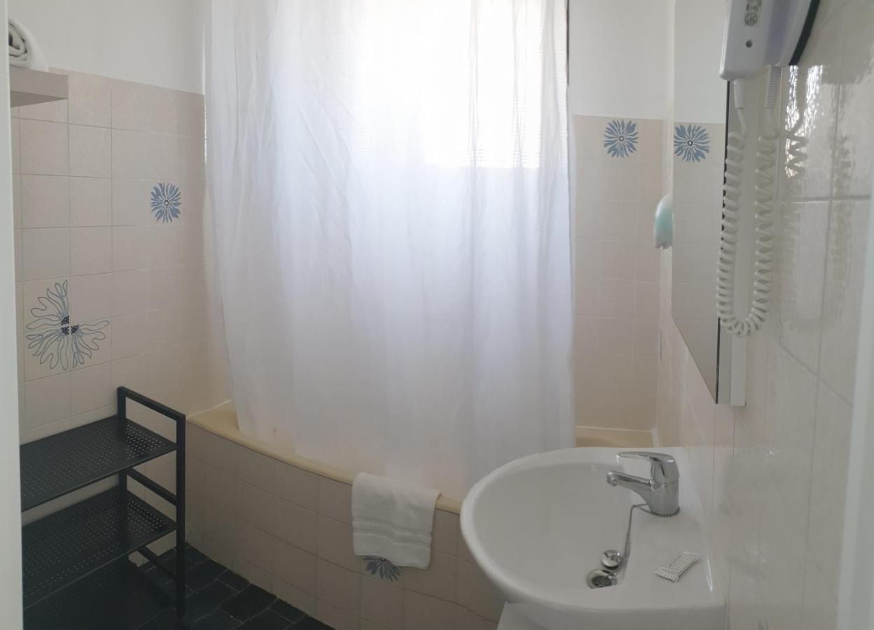 Hotel Chanteplage Сен-Сир-сюр-Мер Экстерьер фото